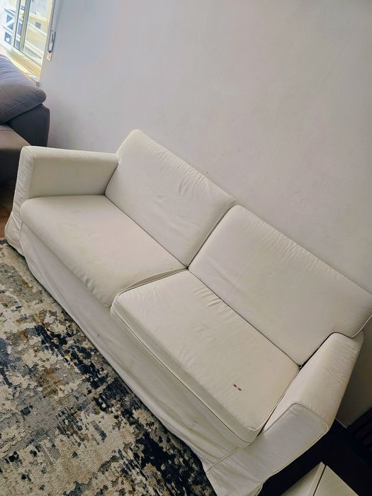 Sofá IKEA em ótimo estado, capa branca lavável !