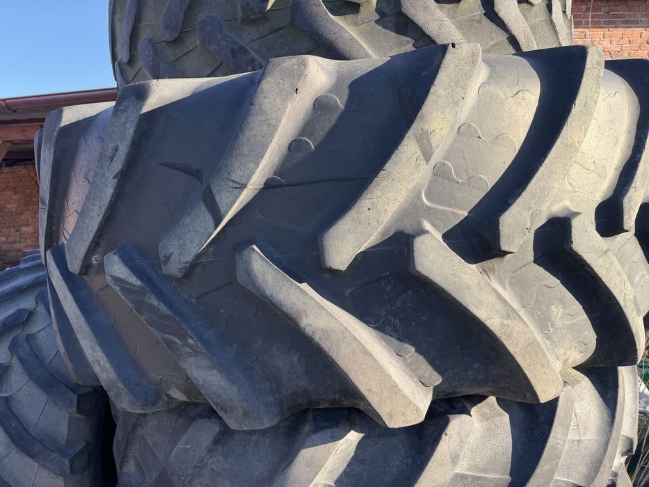 Bkt Opona opony Para 710/70R38