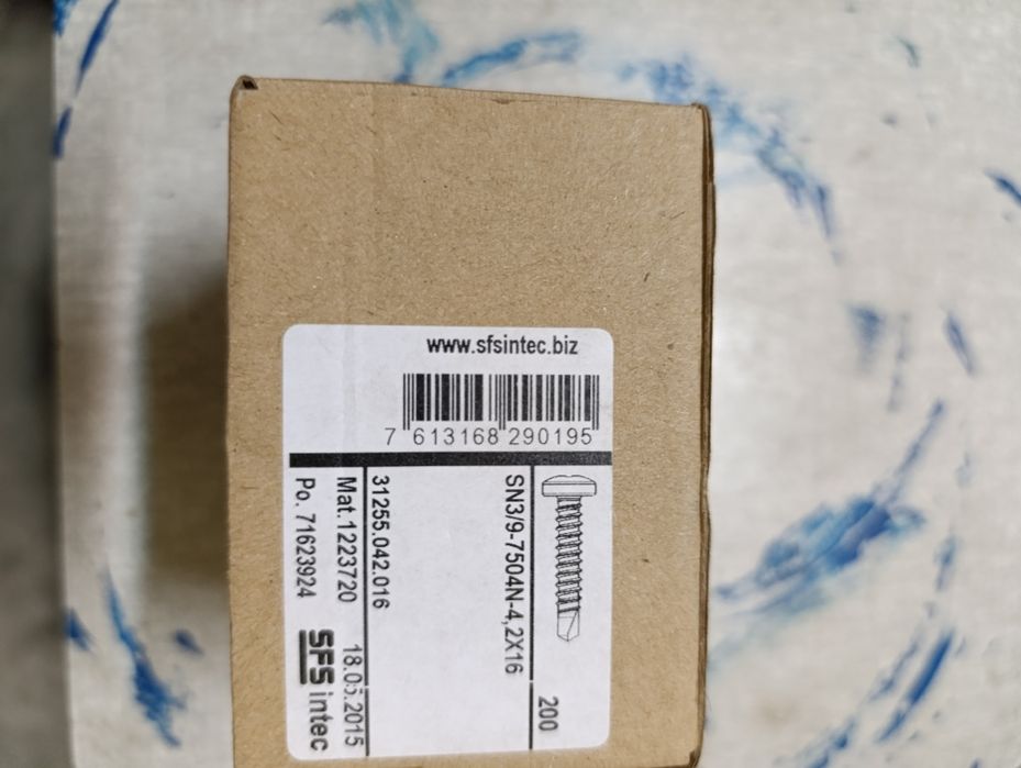 Parafusos Auto roscantes .