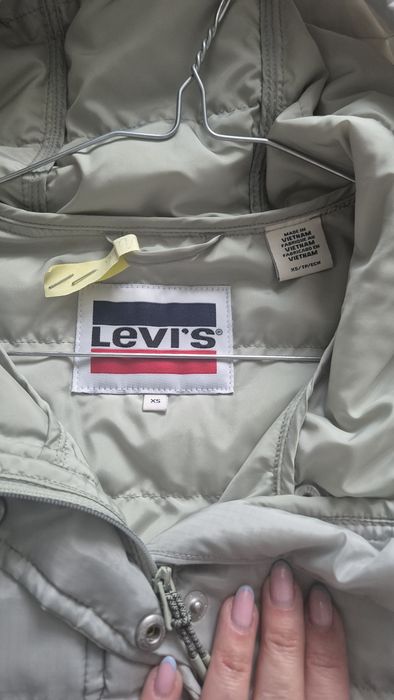 Śliczna kurtka levis xs/s