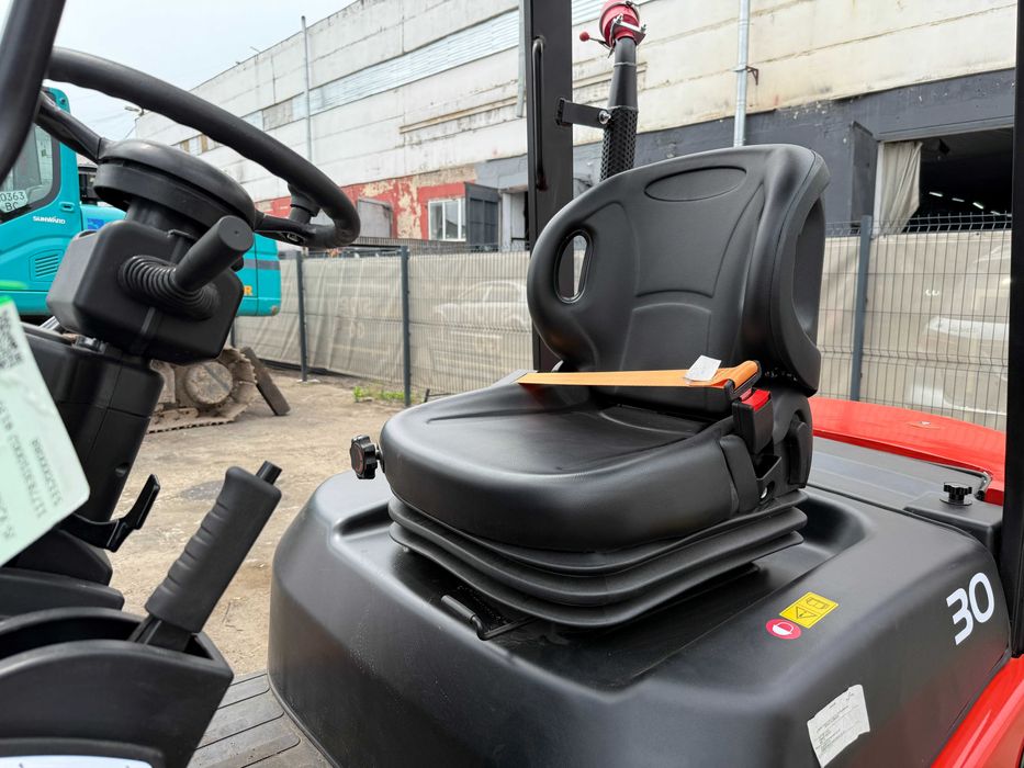 Новий вилочний навантажувач EP30T8 3т/4.8м позиціонер+бокове зміщення