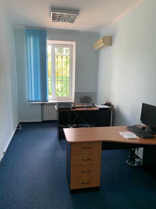 Офіс 80 кв.м, вулиця Бойчука 1-А, метро Звіринецька (Дружби Народів)