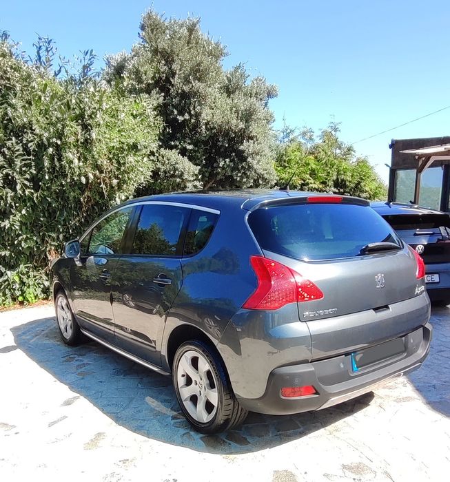 Peugeot 3008 1.6 HDi — 2010 | Teto Panorâmico | Pele