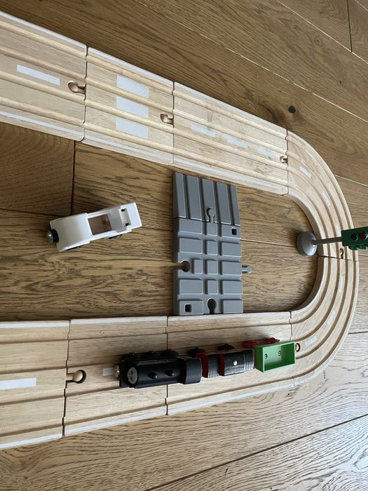 Kolejka drewniana z wagonikami