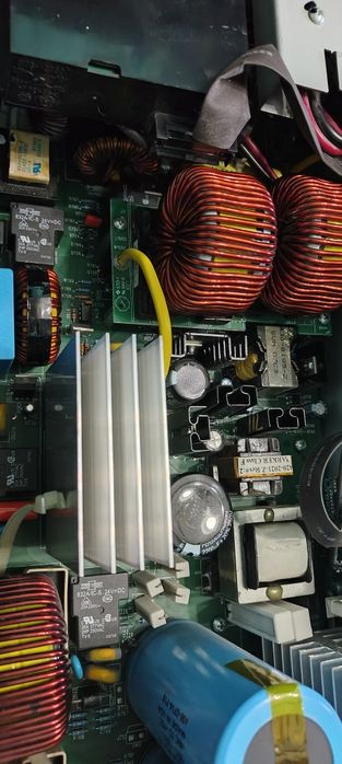 ДБЖ APC SURTD5000XLI інвертор, генератор, блекаутт
