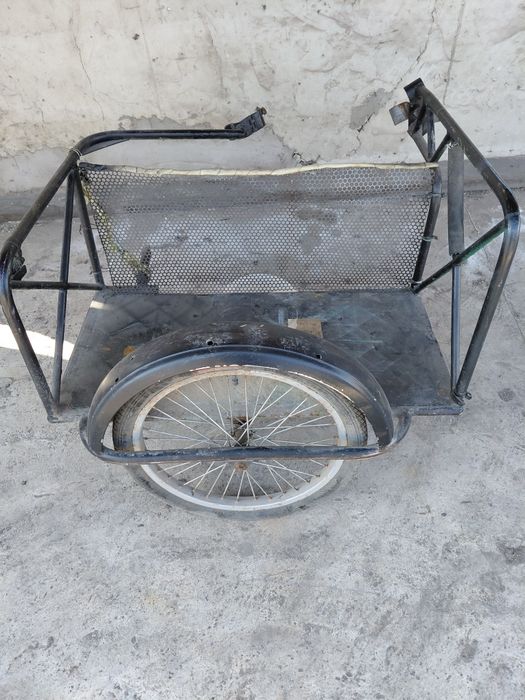 Продам коляску для велосипеда