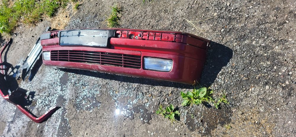 BMW E 36 Maska Przód         Grill chłodnica 2.8  zderzak  Lampa Przód