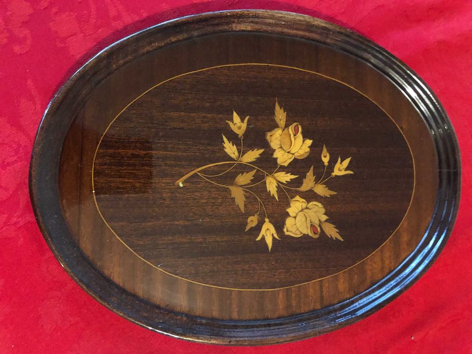 Quadro oval em madeira brilhante vintage