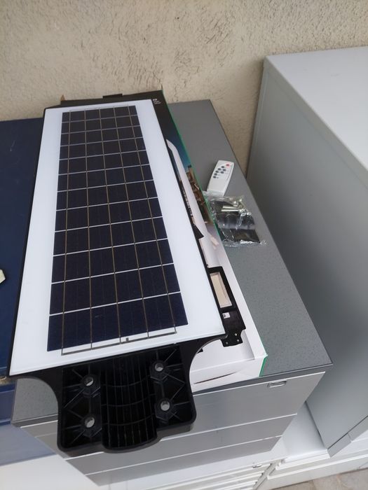 Lampa ogrodowa solarna