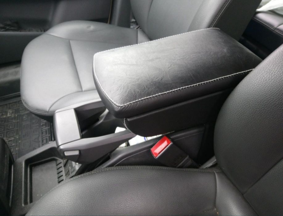 Подлокотник Renault/Dokker/Duster/Lodgy/Logan/Megane