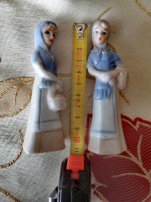 Artigos religiosos,cesta de verga,etc.