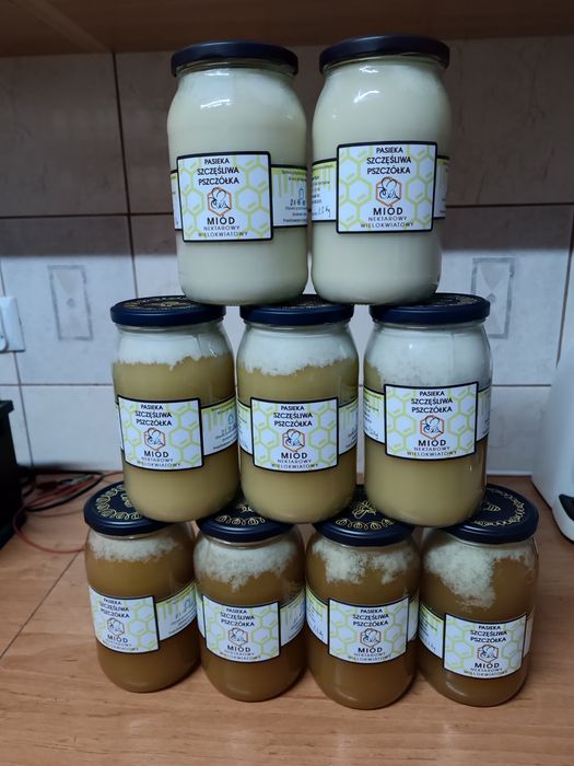 Sprzedaż Miodu z Własnej Pasieki.
