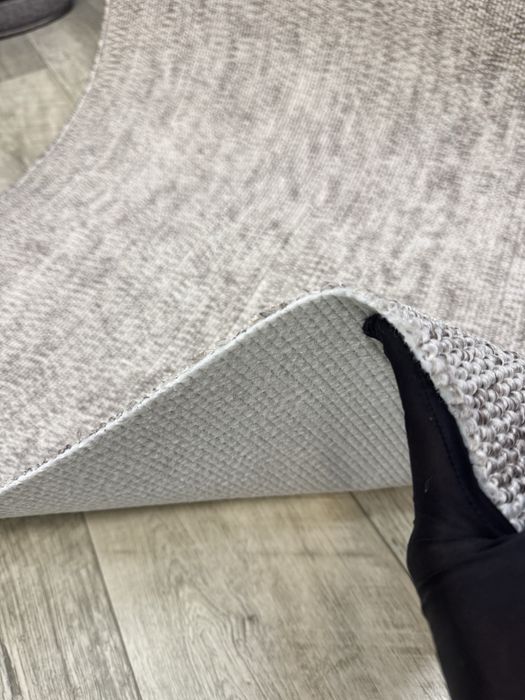 Килимова доріжка Дарничанка однотонна безворсова, сіра.