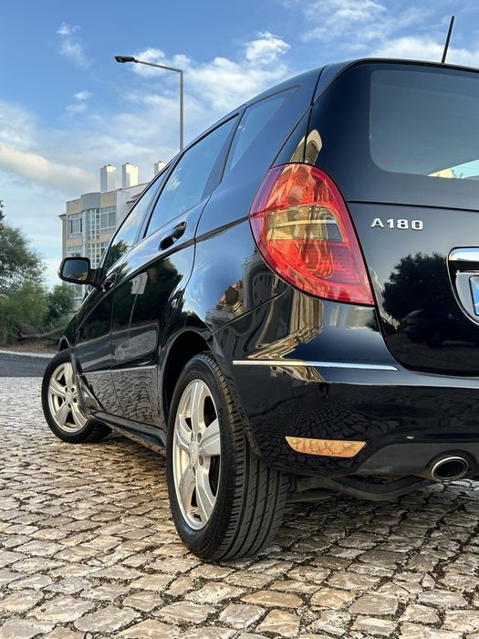 Vendo Mercedes A180 CDI versão Avantgarde