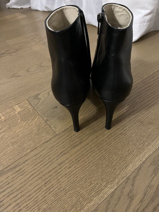 Botki Hobbs London 42