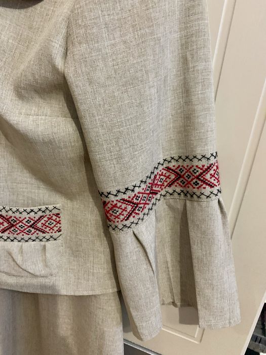 Вишитий костюм. Жіночий костюм. Вишиванка. 44розмір.