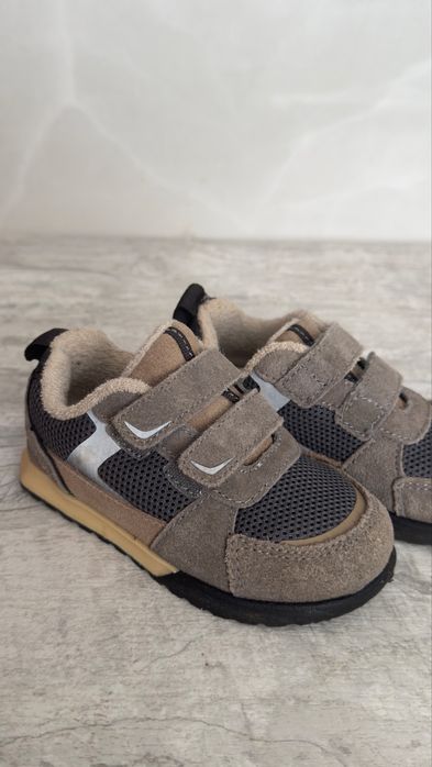 Кросівки для хлопчика Zara 22 розмір