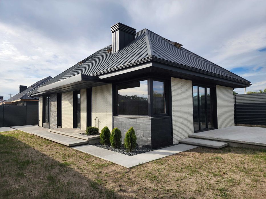 Від забудовника! Продам будинок, газ, світло, вода. Телефонуйте.