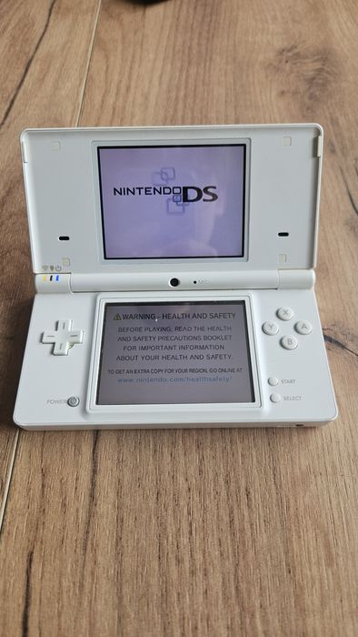 Nintendo dsi zmodowane białe