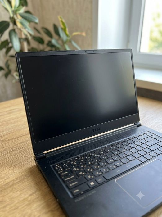 Игровой ноутбук MSI GS65 Stealth 9SG | i7-9750H / RTX 2080 8GB / 32GB RAM / SSD 256GB