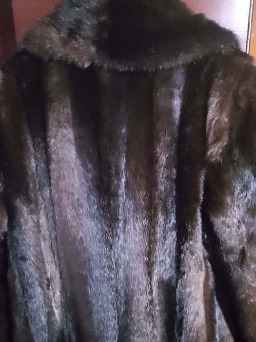 Шуба жіноча, нова. 50-52 розм.