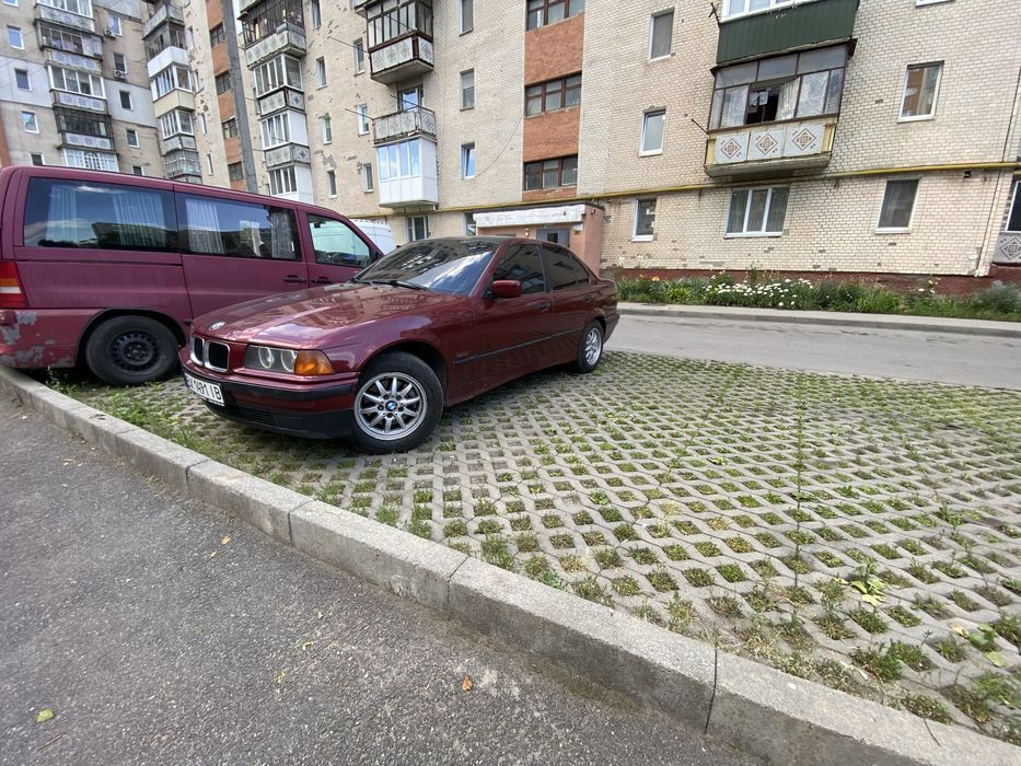 Продам бенве е36