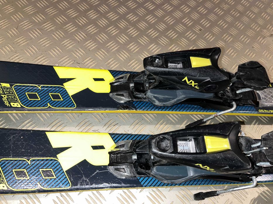 Narty ROSSIGNOL REACT R8 HP 156 cm rocker