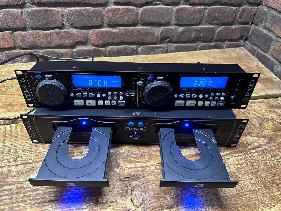 Odtwarzacz mikser DJ dwie płyty CD 4.2