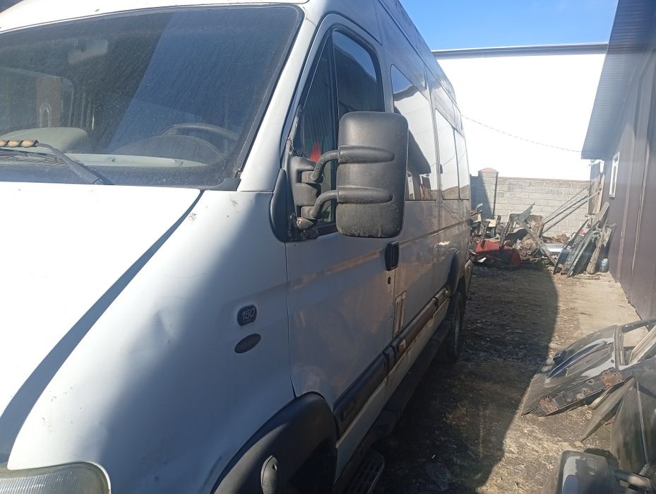 Продається міст коробка renault mascott т 2003 рік