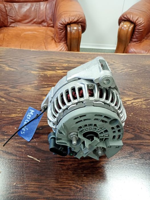 Alternator do żurawia Liebherr
