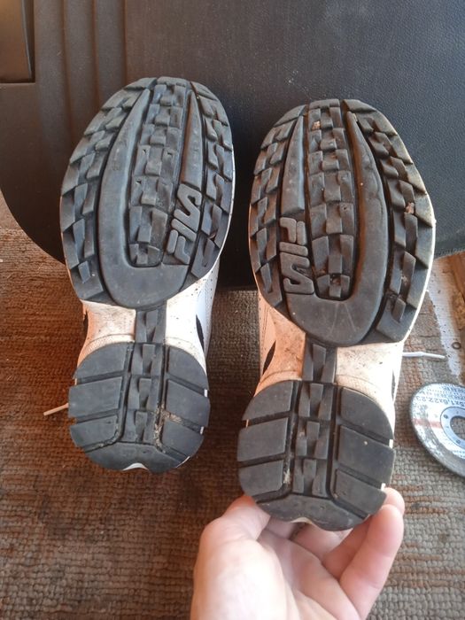 Продам кросовки 39р