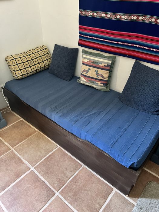 Cama de solteiro de criança em madeira