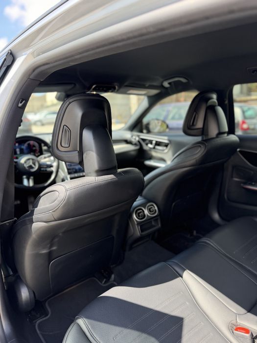 Mercedes-Benz C300e Amg-Line