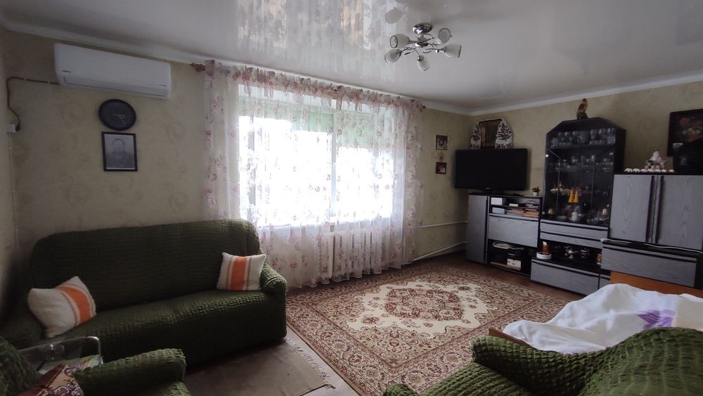 Продаж 2 кім кв в Новогуйвинську