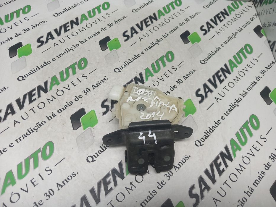 Fechadura / fecho da mala TOYOTA Auris Hatchback (_E18_)
