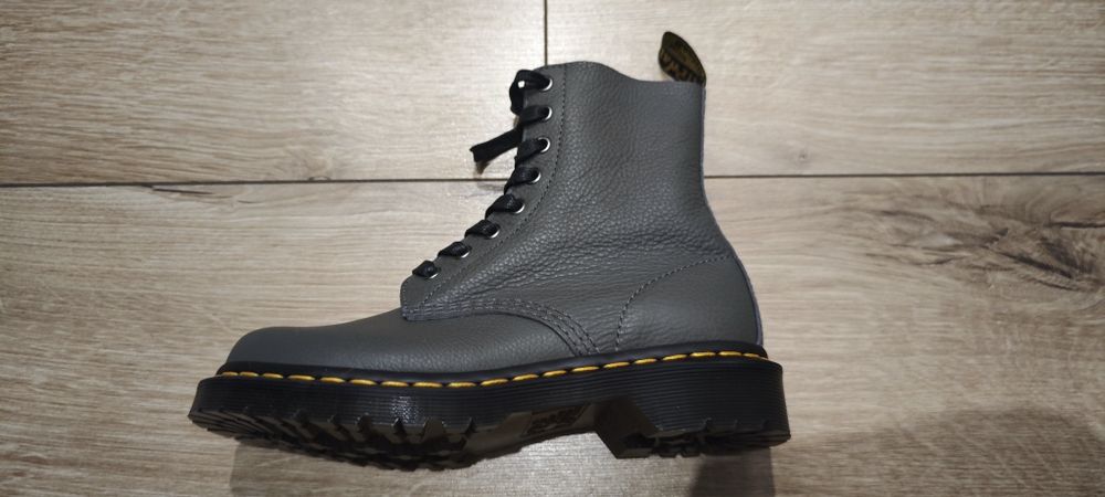 Dr. Martens PASCAL - szary
PASCAL - Szary