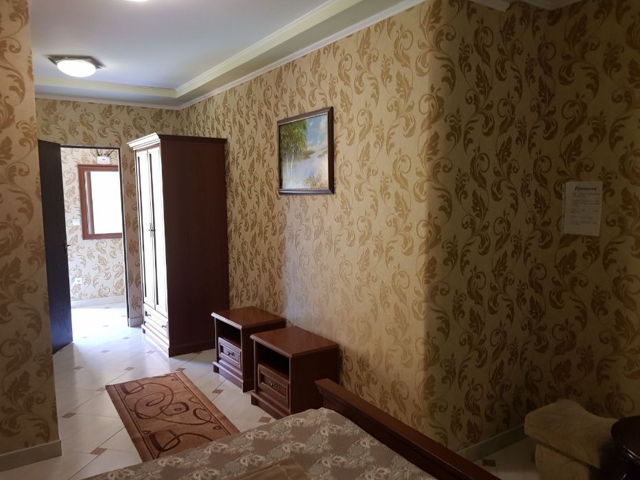 VILLA VERA Садиба біля   басейнів Спорткомплекс Закарпаття  і Жайворонок