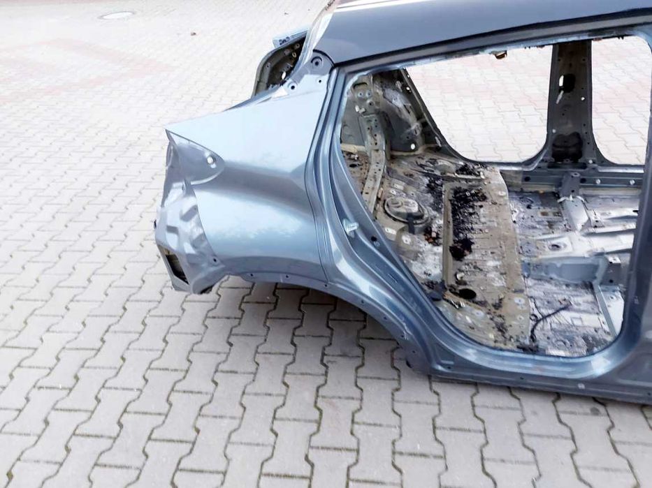 Четверть Toyota C-HR I крило кузов разборка