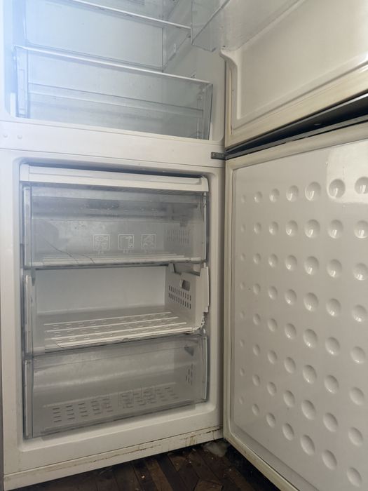 Холодильник beko продам терміново