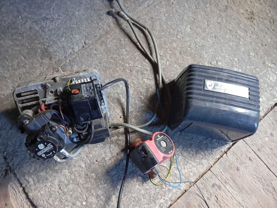 Bomba de circulação mais queimador a gasóleo