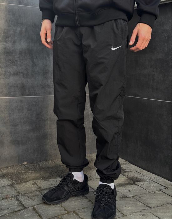 Халява‼️ базові спортивні штани Nike нейлонові