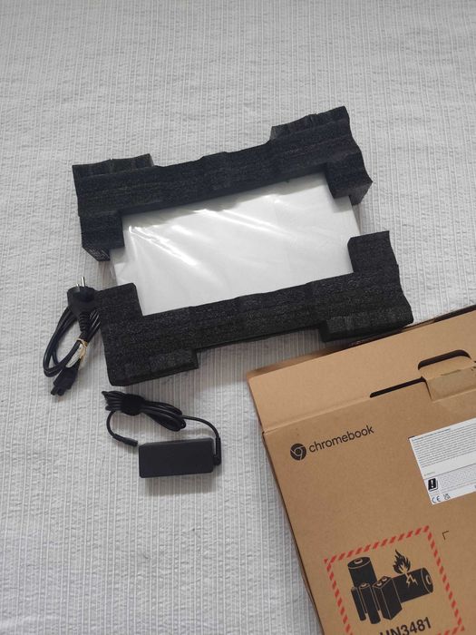 Portátil NOVO Lenovo IdeaPad Slim 3, 8GB - 128GB