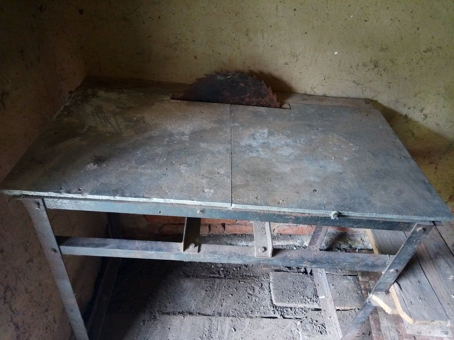 Стіл для циркулярки