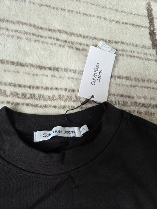 Bluza sportowa  krótka Calvin Klein z metką luźna cieńka