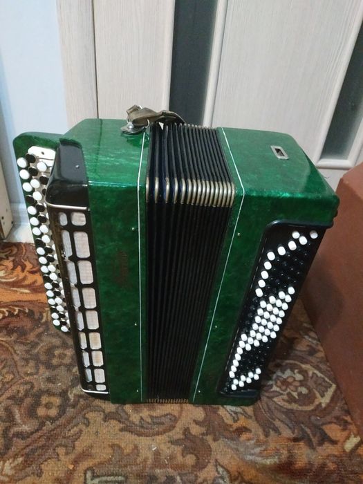 Баян Етюд 205 б/у з чохлом