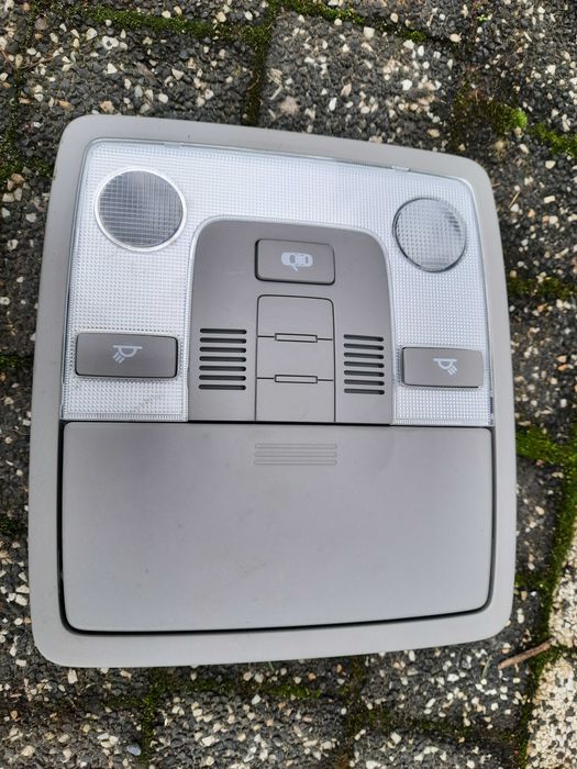 Kia ceed lampka podsufitki lampka wnętrza