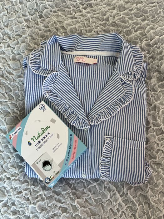 Piżama w paski z koronką S Cape Daisy 100% bawełna z falbanką scandi