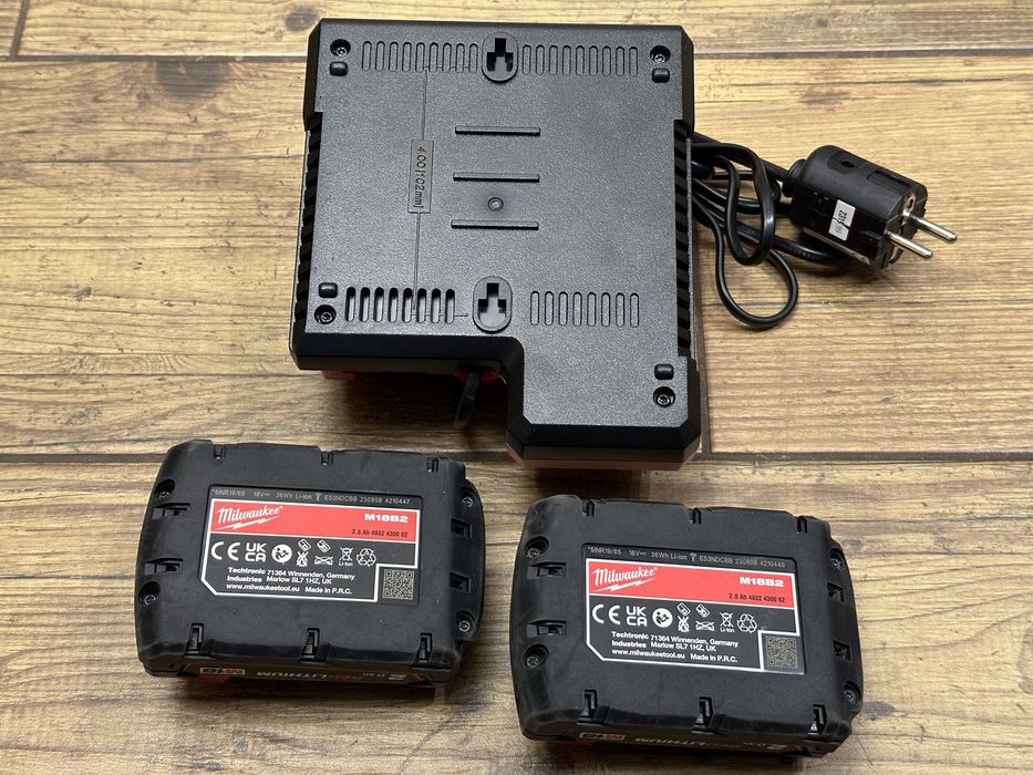 2x Bateria akumulator Milwaukee M18 2.0Ah 2023r. + ładowarka M12-18C