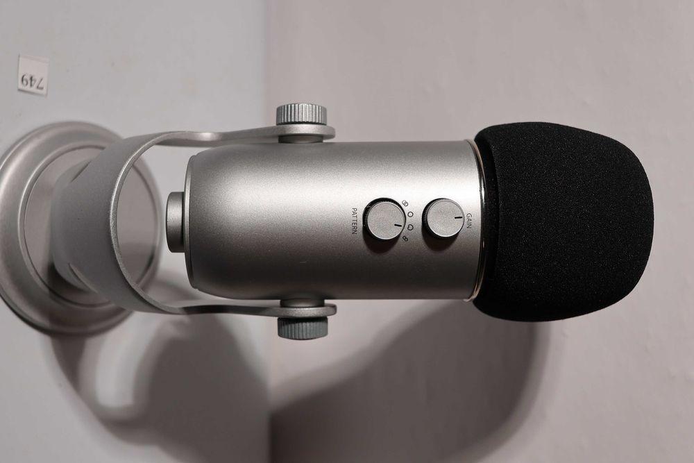 Микрофон Blue Microphones Yeti