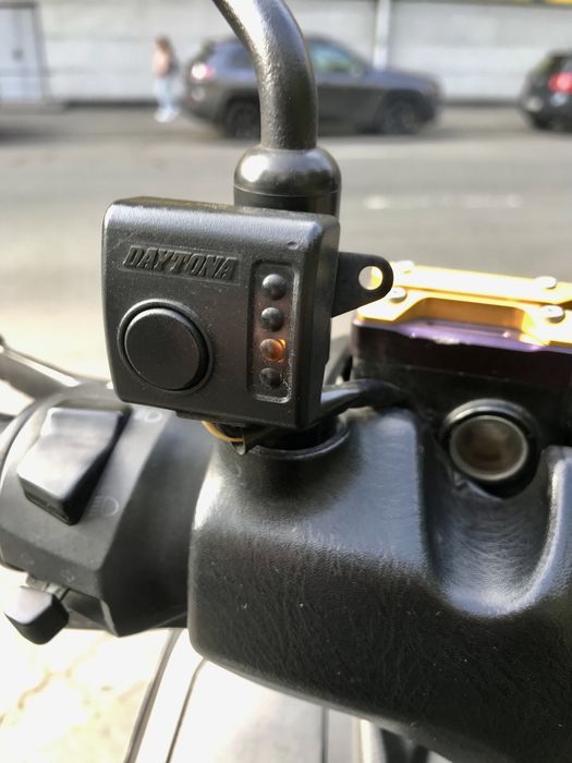 Suzuki Burgman  200 куб. см,  мощностью 18.5 л.с.